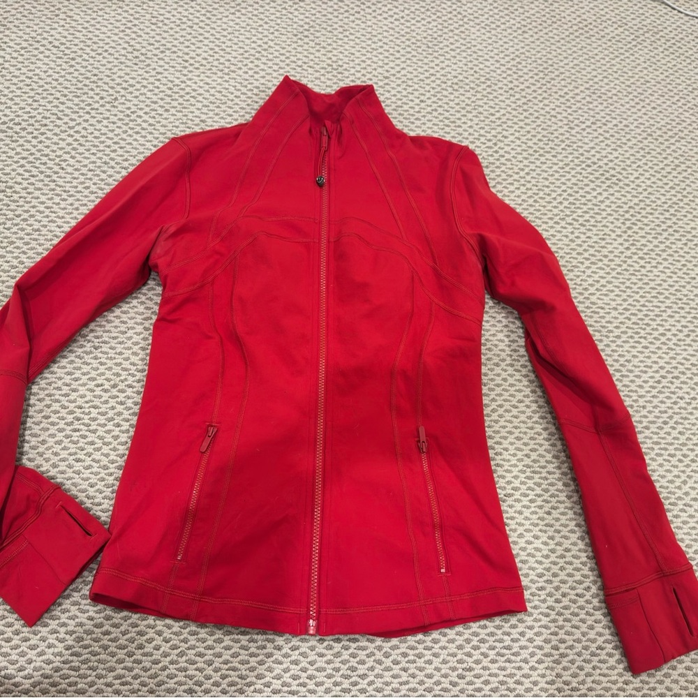 Lululemon Women's define Red